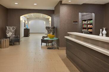 Hotelli Residence Inn By Marriott Toronto Airport