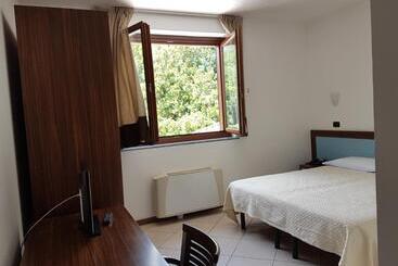 هتل & Residence La Sibilla Cusiana