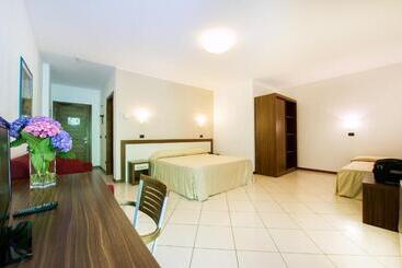 هتل & Residence La Sibilla Cusiana