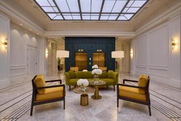 هتل Saski Krakow, Curio Collection By Hilton