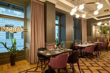 هتل Saski Krakow, Curio Collection By Hilton