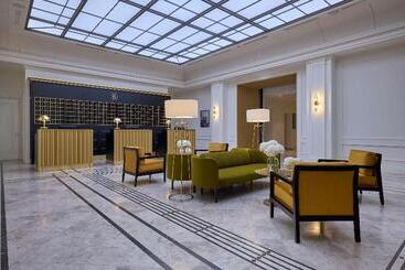 هتل Saski Krakow, Curio Collection By Hilton