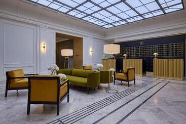 هتل Saski Krakow, Curio Collection By Hilton
