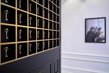 هتل Saski Krakow, Curio Collection By Hilton
