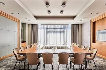 هتل Sheraton Poznan