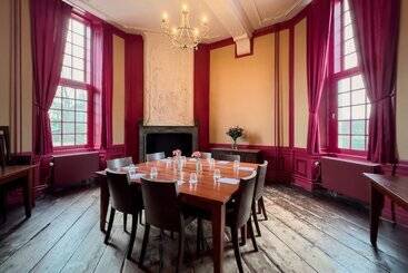 هتل Stayokay Hostel Heemskerk