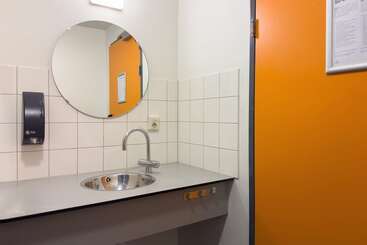 هتل Stayokay Hostel Heemskerk