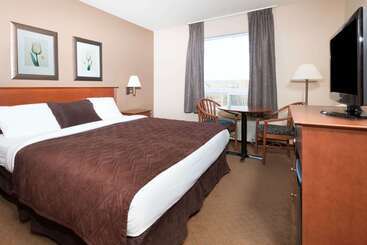 هتل Super 8 By Wyndham Sainte Agathe Des Monts