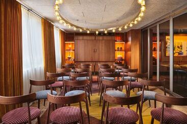 هتل The Hoxton, Lloyd Amsterdam
