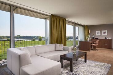 Van Der Valk Hotel Ara