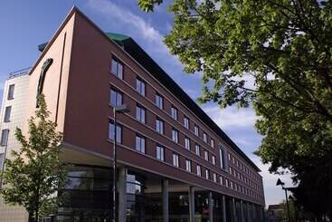 酒店 Van Der Valk Maastricht