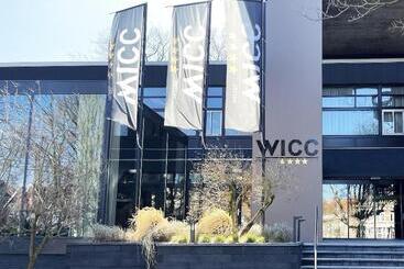 هتل Wicc