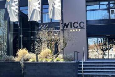 هتل Wicc