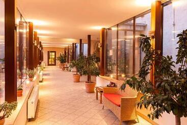 Hotel Wyndham Garden Quedlinburg Stadtschloss