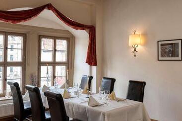 Hotel Wyndham Garden Quedlinburg Stadtschloss