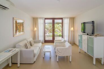 هتل Zoetry Curacao