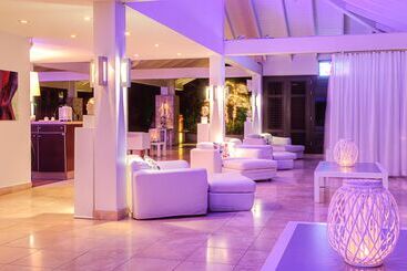 هتل Zoetry Curacao