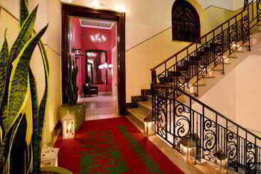 Miramare Cagliari Hotel Museo