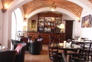 Parador Santa Maria La Real