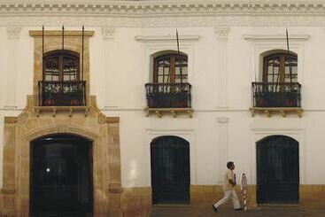 Parador Santa Maria La Real