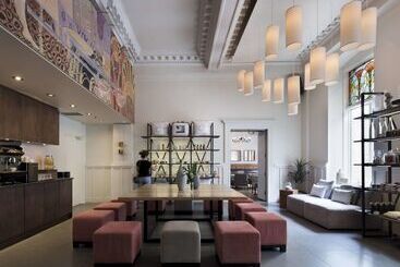 71 By Preferred Hotels & Resorts