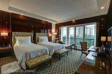 Dariush Grand Hotel