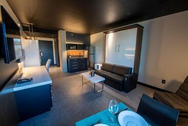 Grand Times Hotel – Aeroport De Quebec