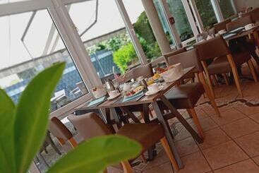 Art Hotel Aachen