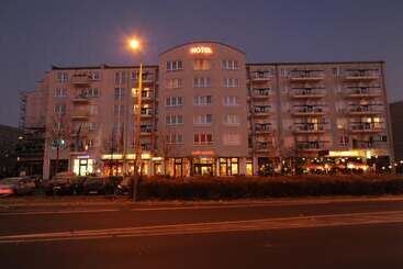 בית מלון כפרי Ascot Bristol
