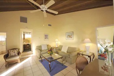 هتل Bay View Suites Paradise Island