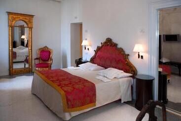 هتل Ca  Nigra Lagoon Resort