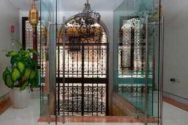 هتل Ca  Nigra Lagoon Resort