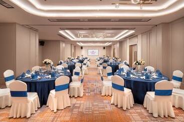 Отель Crowne Plaza Shenzhen Futian, Near To Shenzhen Convention&exhibition Centre, Shenzhen Stock Exchange