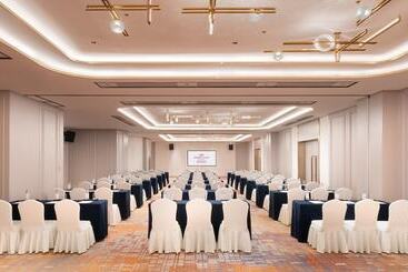 酒店 Crowne Plaza Shenzhen Futian, Near To Shenzhen Convention&exhibition Centre, Shenzhen Stock Exchange