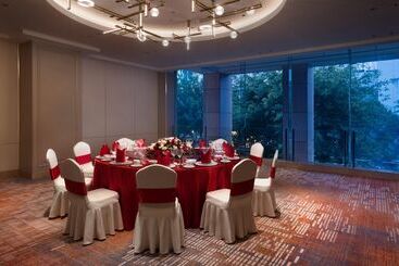 Отель Crowne Plaza Shenzhen Futian, Near To Shenzhen Convention&exhibition Centre, Shenzhen Stock Exchange