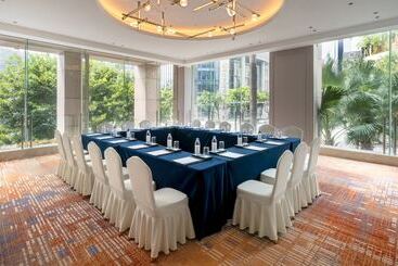 Отель Crowne Plaza Shenzhen Futian, Near To Shenzhen Convention&exhibition Centre, Shenzhen Stock Exchange