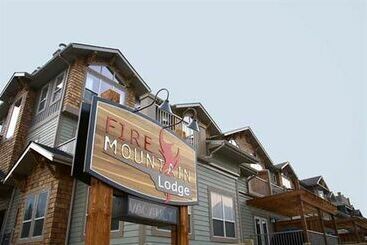 ホテル Fire Mountain Lodge