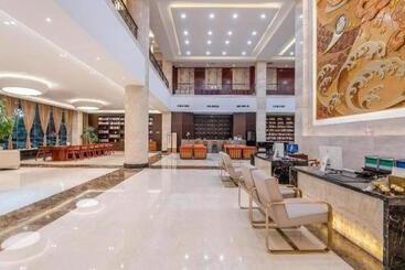 هتل Yantai Jinghai