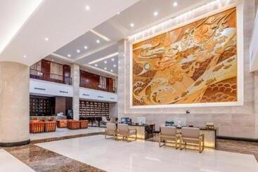 هتل Yantai Jinghai