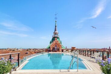 هتل Hilton Molino Stucky Venice