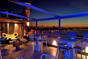 هتل Hilton Molino Stucky Venice