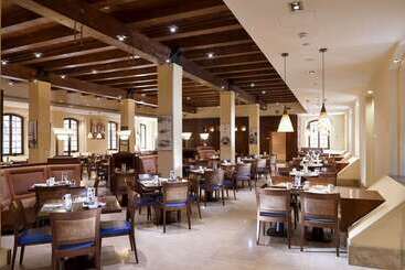 هتل Hilton Molino Stucky Venice