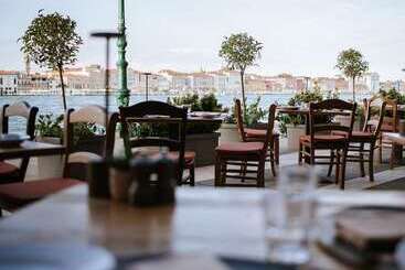 هتل Hilton Molino Stucky Venice