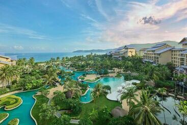 هتل Hilton Sanya Yalong Bay Resort & Spa