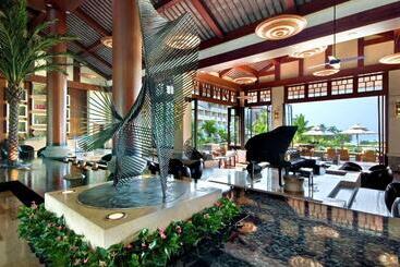 هتل Hilton Sanya Yalong Bay Resort & Spa