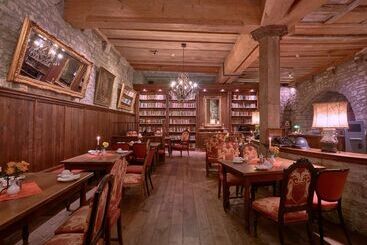 Historik Hotel Gotisches Haus Garni