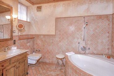 Historik Hotel Gotisches Haus Garni