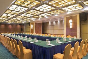 هتل Howard Johnson Pearl Plaza Wuhan