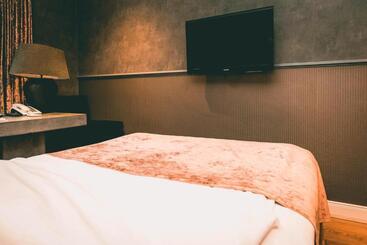 هتل Villa Klemm Wiesbaden City