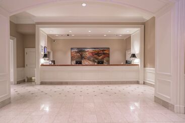 هتل La Grande Residence At The Sutton Place